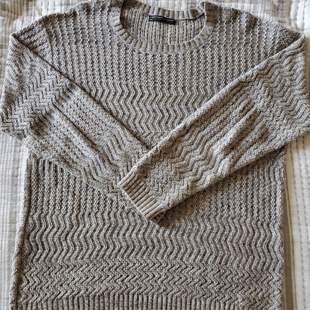 ⚡️ Soft grey sweater crew neck and detailed knit